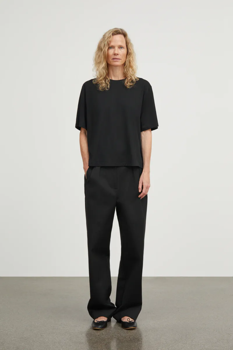 Andy Oversized T-skjorte Black - Skall Studio 