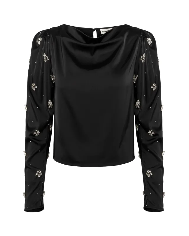 EMBER   Color BLACK Pia Tjelta