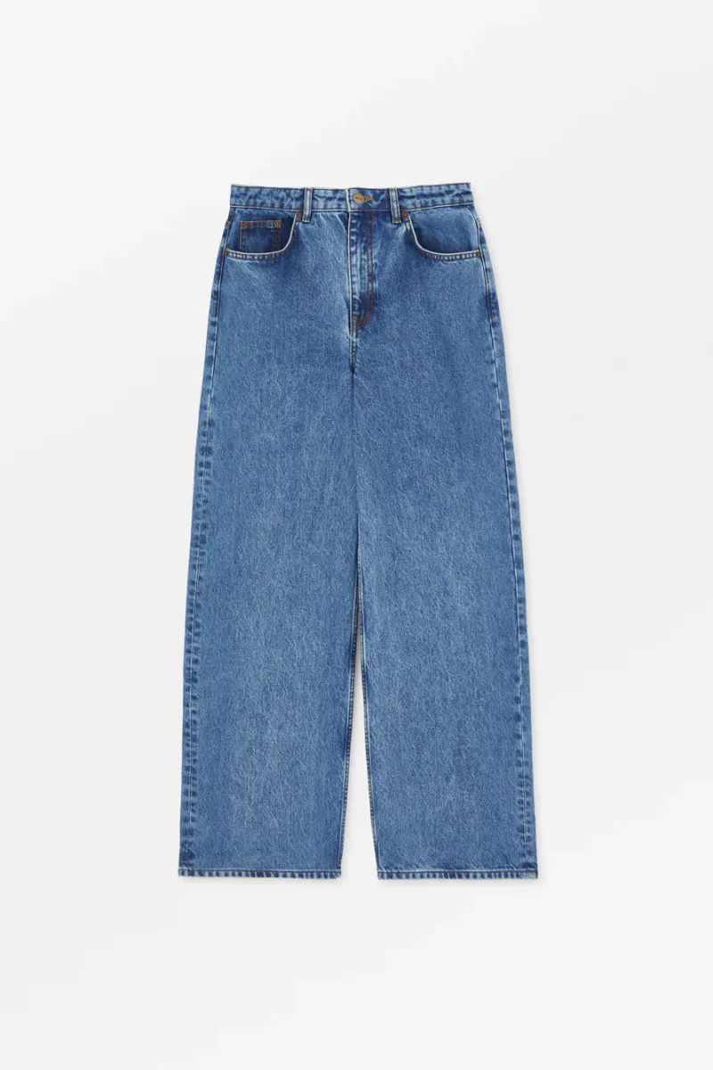 Willow wide jeans - Washed mid blue - Skall Studio